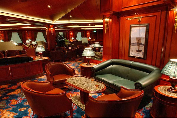 21 Night Grand Circle Japan Cherry Blossoms on Diamond Princess